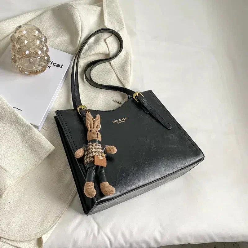 Lena | Vintage Shoulder Bag from Vegan Leather