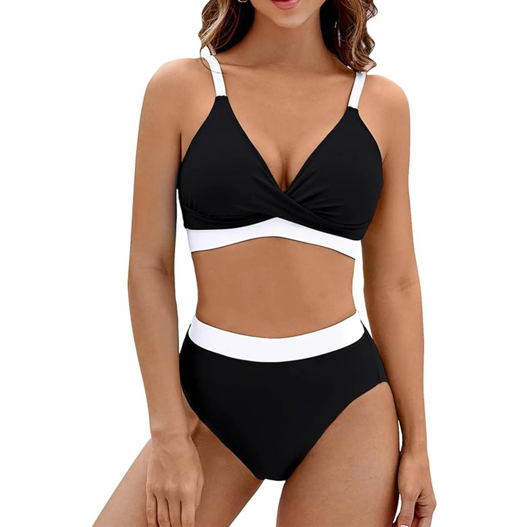 Sarena | Your tummy-shaping bikini set with a stylish V-neck